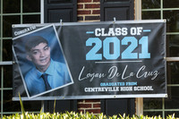 Logan De La Cruz Family Grad Photoshoot!